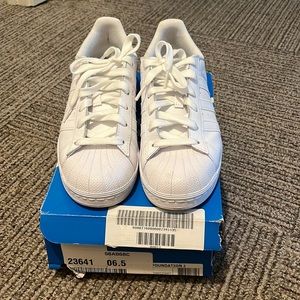 Adidas All white 6.5y Woman’s 8.5